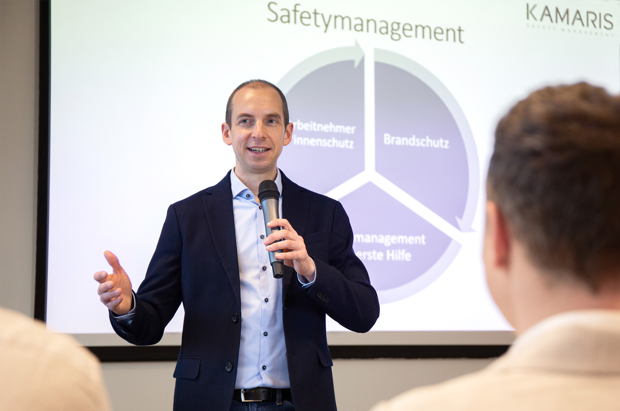 Schulungen und Vorträge